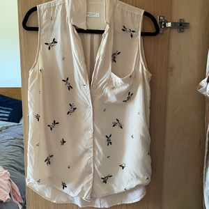 Equipment silk sleeveless button down